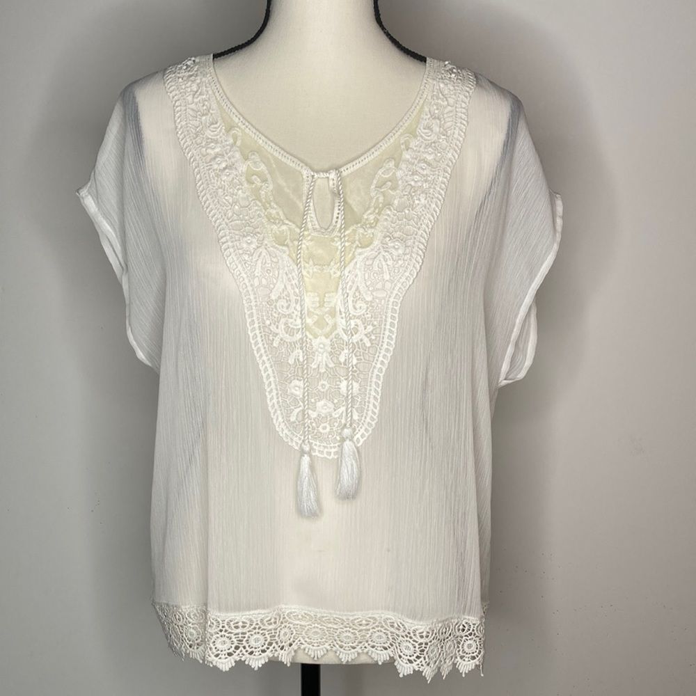 Ariat Women's Blouse White Sheer Short Sleeve Embroidered Blouse
